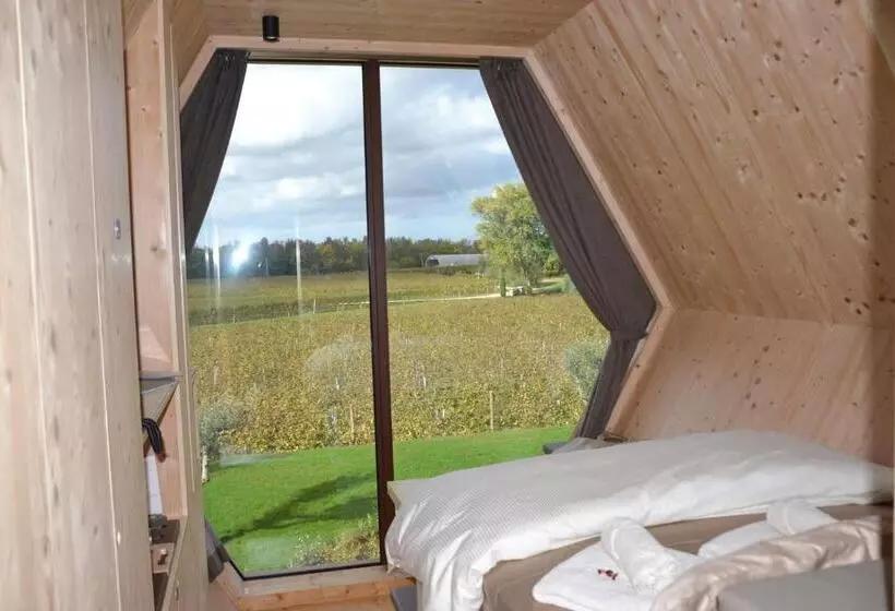 ホテル Glamping Alvearium Alturis