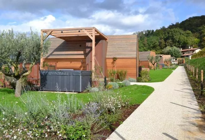 ホテル Glamping Alvearium Alturis
