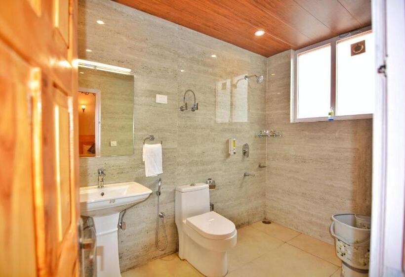 בית מלון כפרי Hilly Bee, Manali