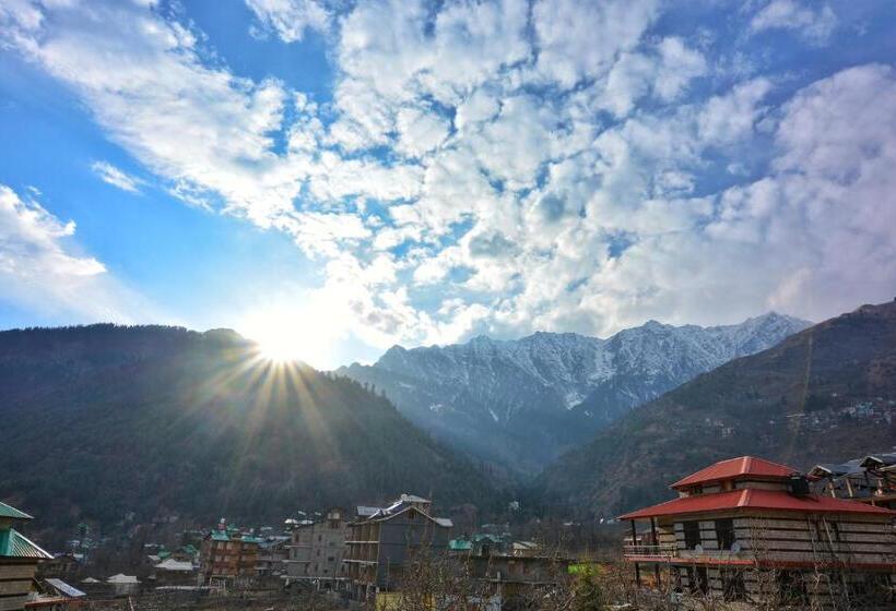 בית מלון כפרי Hilly Bee, Manali