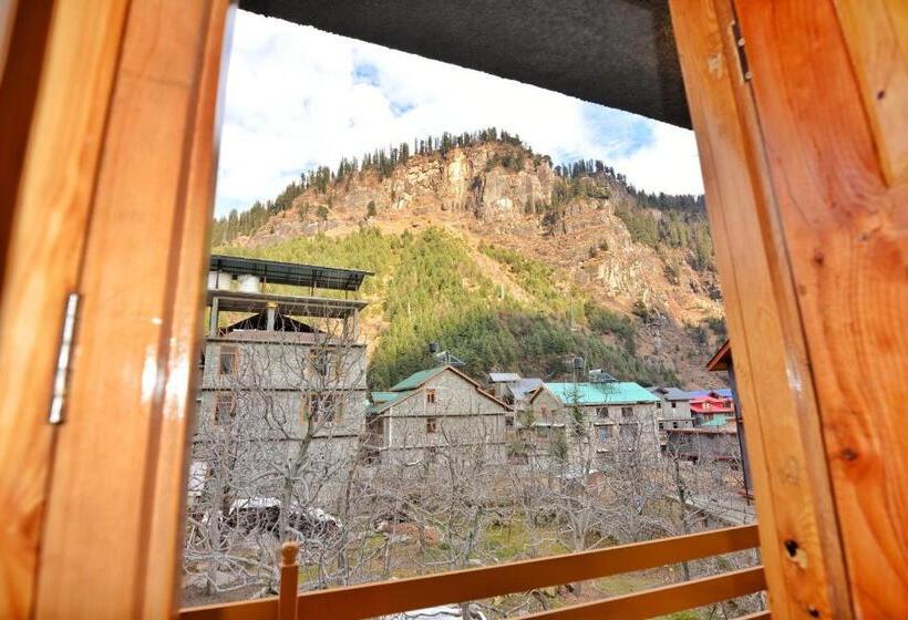 בית מלון כפרי Hilly Bee, Manali