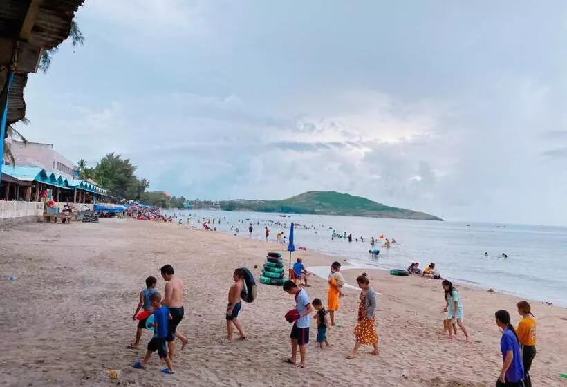 هتل Khu Du Lịch Biển Cát