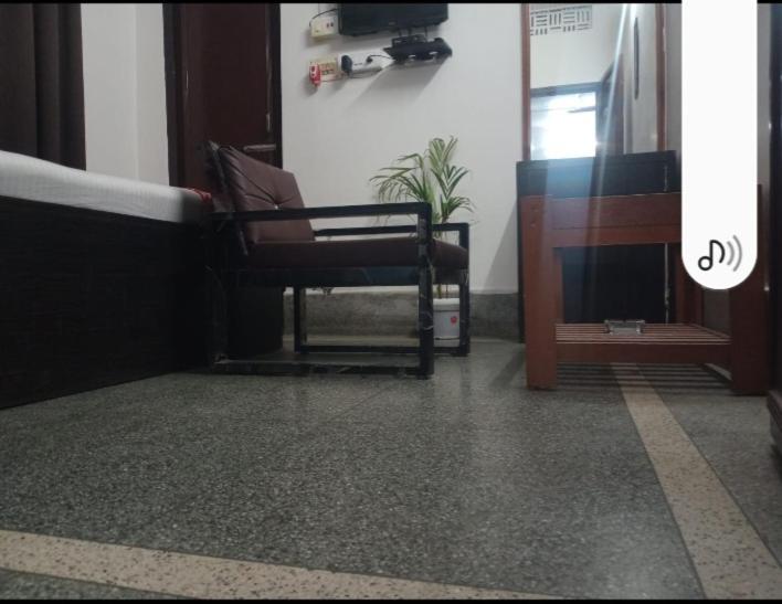 هتل Rowdralaya Residency