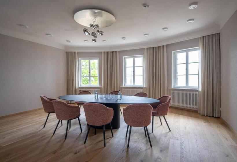 Отель Seegut Zeppelin