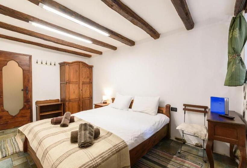 بنسيون Chalet Garibaldi Total Chalets Fully Catered