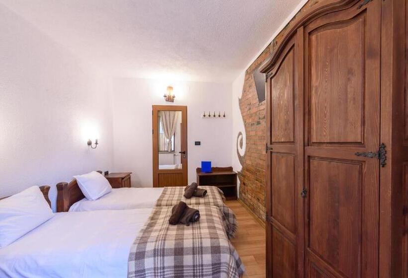 بنسيون Chalet Garibaldi Total Chalets Fully Catered