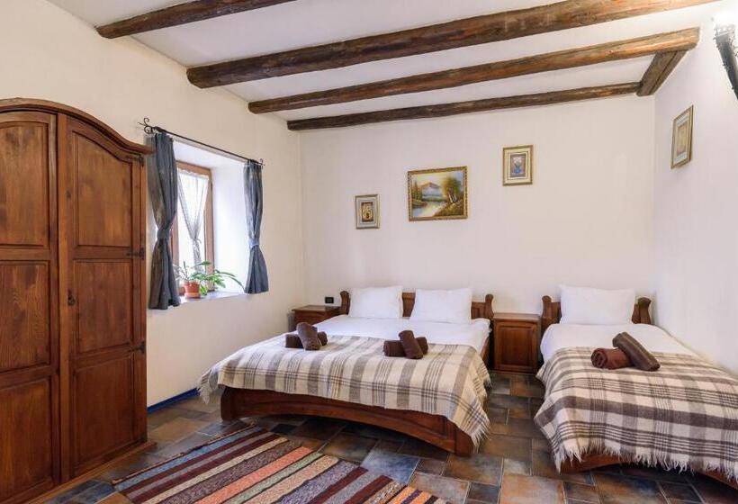 بنسيون Chalet Garibaldi Total Chalets Fully Catered