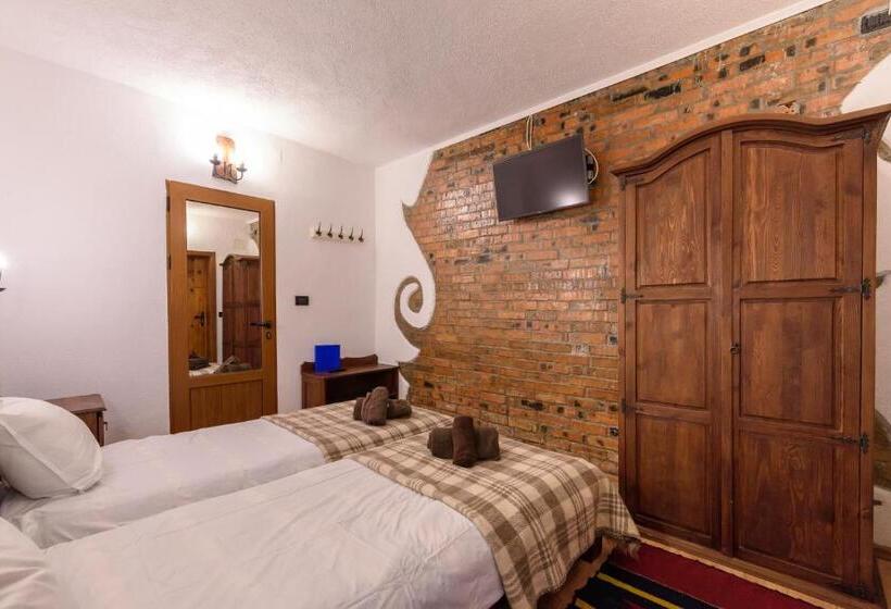 بنسيون Chalet Garibaldi Total Chalets Fully Catered