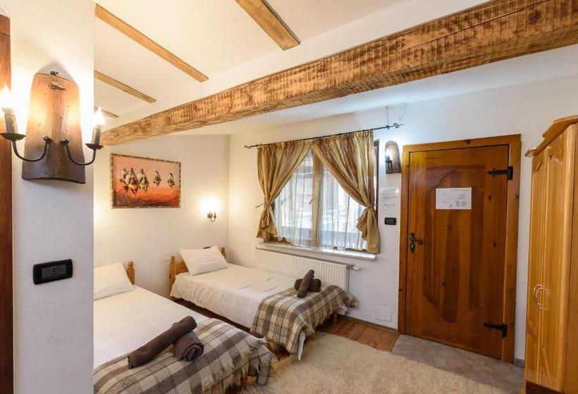 بنسيون Chalet Garibaldi Total Chalets Fully Catered