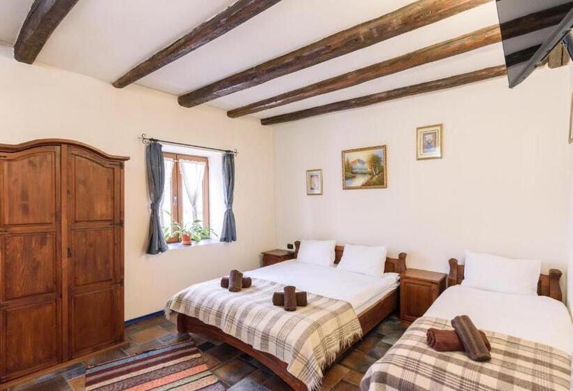 بنسيون Chalet Garibaldi Total Chalets Fully Catered