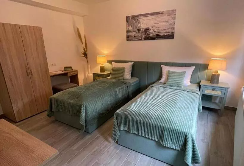 Majatalo Holi Day Spa 2 Bett Zimmer App 3