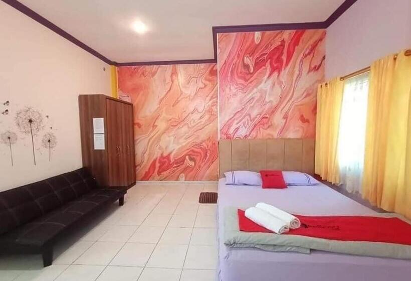 بنسيون Emweka Pavillion Balikpapan