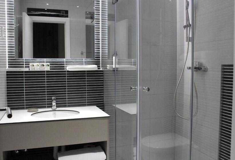 پانسیون Tvrdjava Rooms   Novi Sad