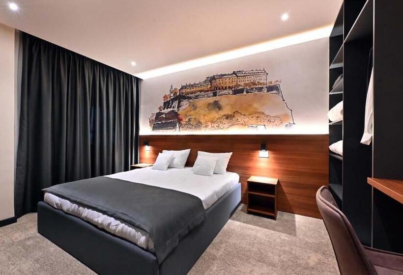 پانسیون Tvrdjava Rooms   Novi Sad