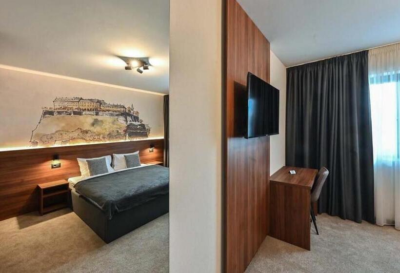 پانسیون Tvrdjava Rooms   Novi Sad
