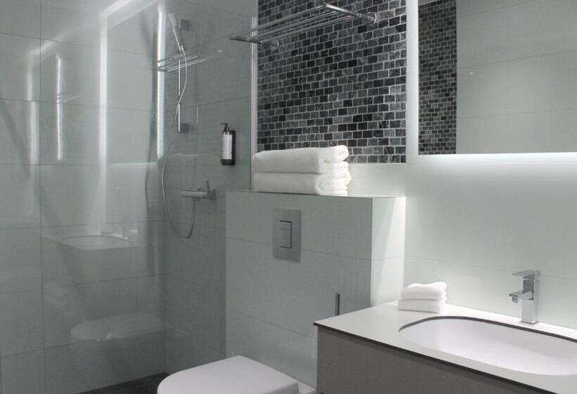 پانسیون Tvrdjava Rooms   Novi Sad