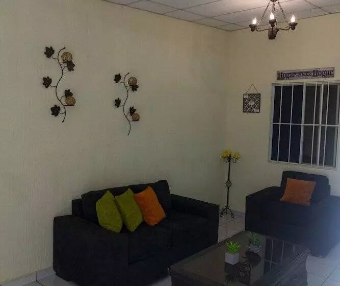 پانسیون Villa La Casita