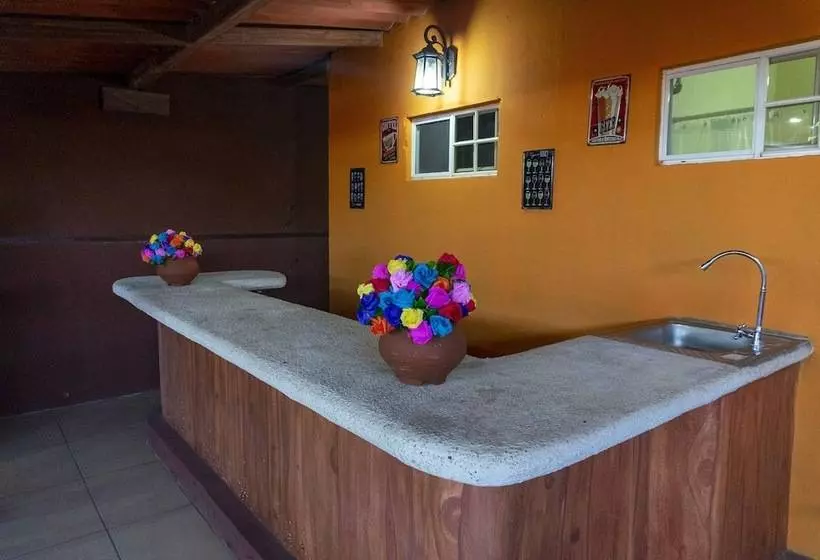 پانسیون Villa La Casita