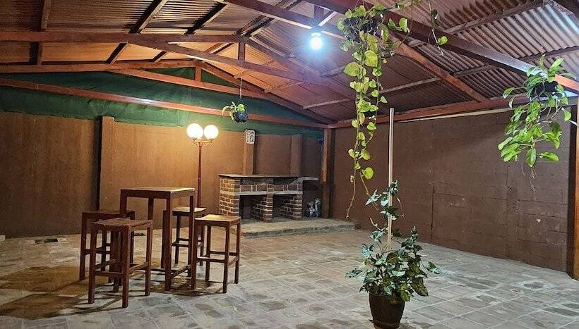 پانسیون Villa La Casita