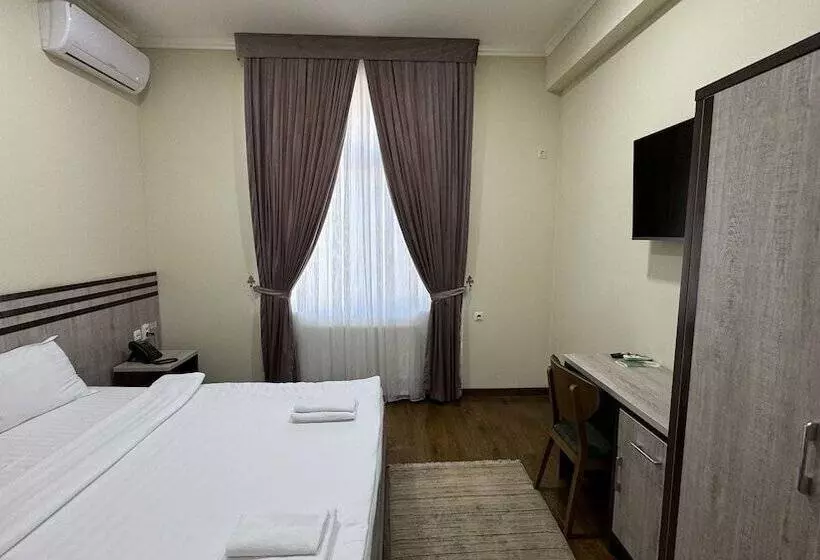 Rayyan Hotel Express