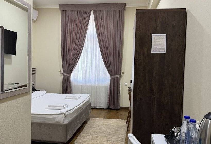 Rayyan Hotel Express