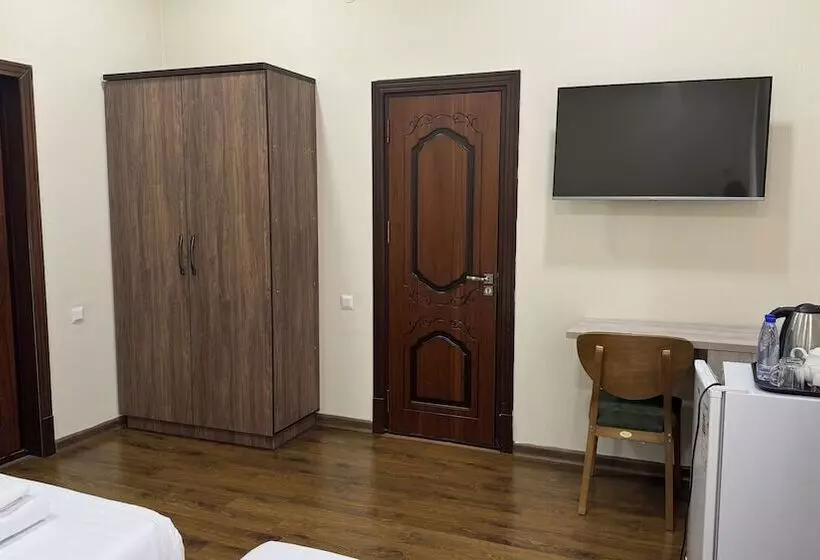 Rayyan Hotel Express