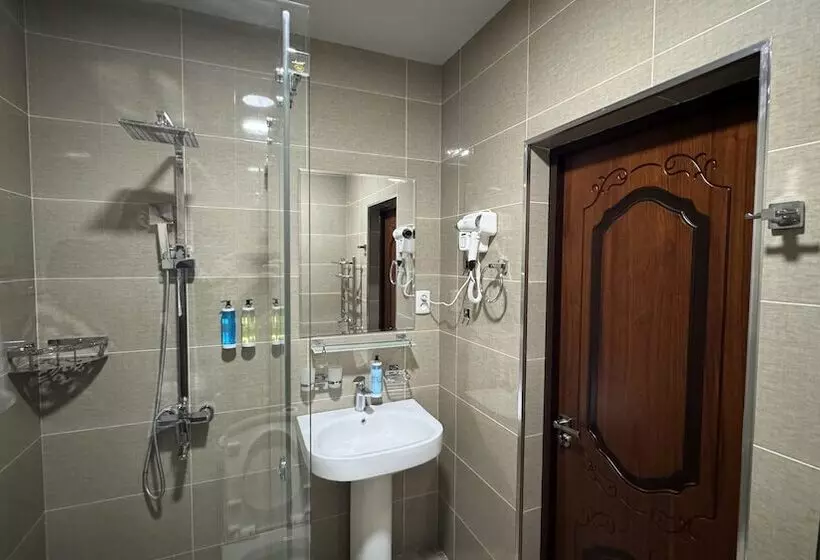 Rayyan Hotel Express