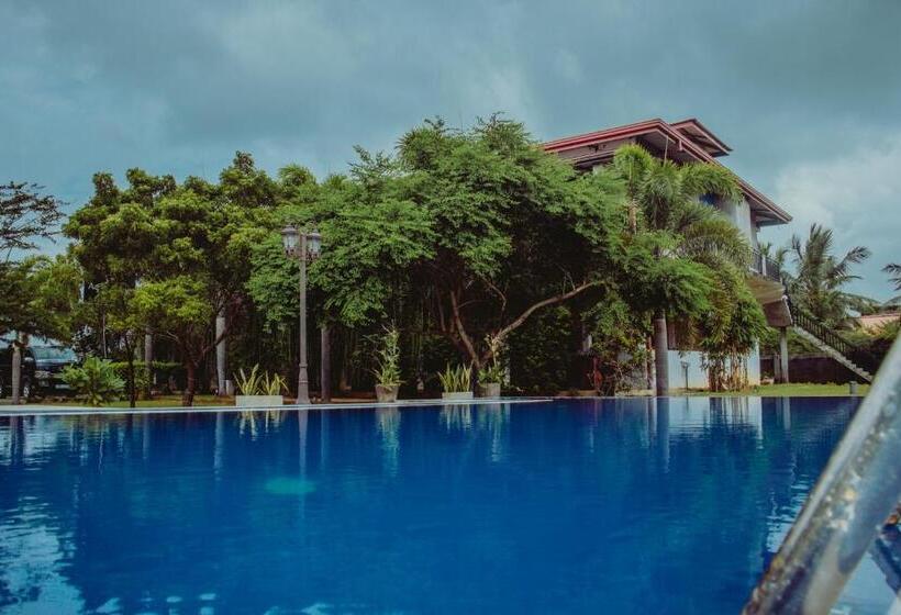 Aqua Hotel Yala
