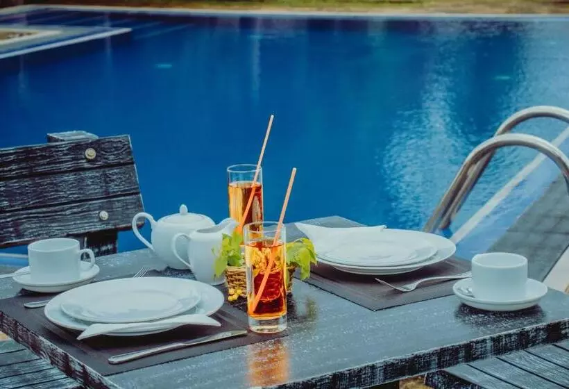 Aqua Hotel Yala