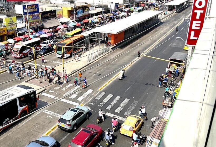 هتل Bazurto Plaza