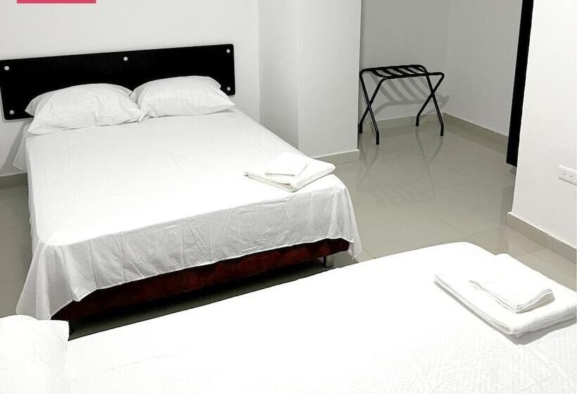 هتل Bazurto Plaza