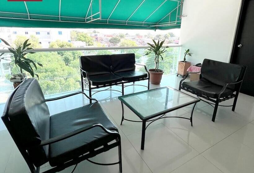 هتل Bazurto Plaza