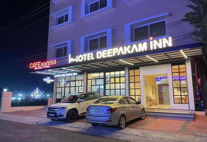 ホテル Deepakam Inn