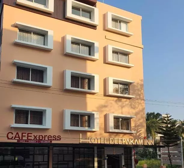 Hotelli Deepakam Inn