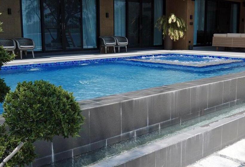 فندق Emon Pulo Beach Resort