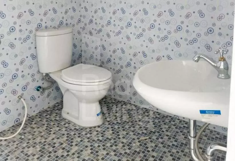 Hotelli Guest House Syariah Bunga Intan Redpartner