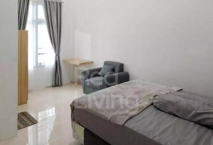 Hotelli Guest House Syariah Bunga Intan Redpartner