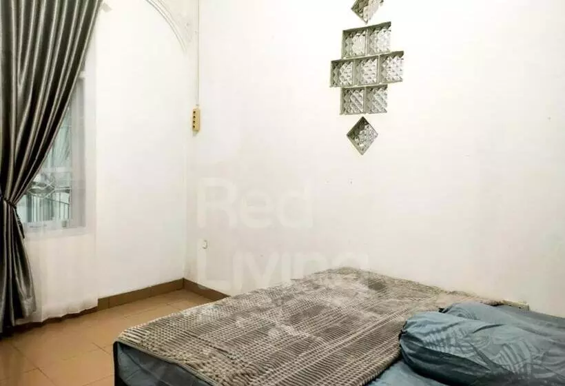 Hotelli Guest House Syariah Bunga Intan Redpartner