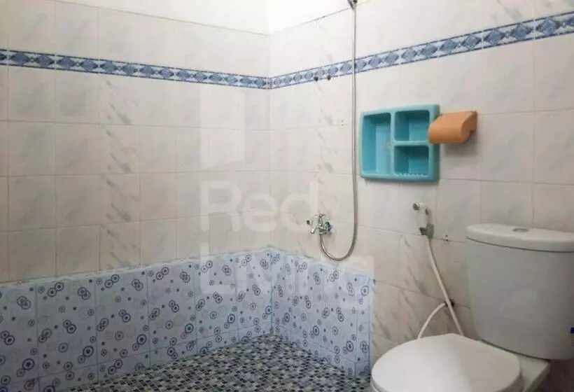 Hotelli Guest House Syariah Bunga Intan Redpartner