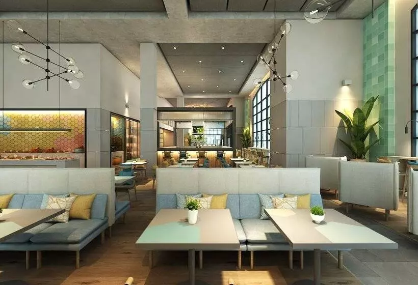 هتل Hiive By Fusion Binh Duong New City