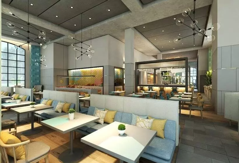 هتل Hiive By Fusion Binh Duong New City