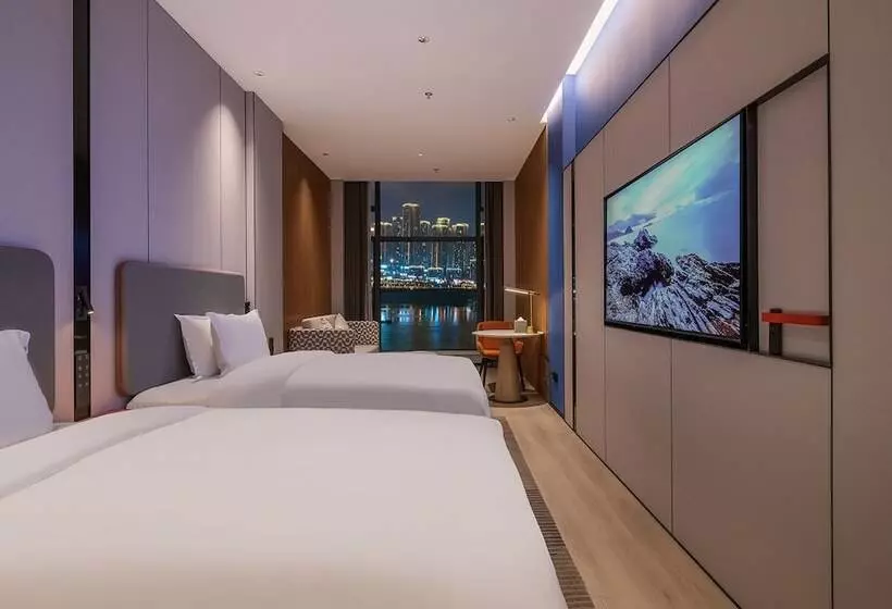 هتل Holiday Inn Express Chongqing Nanbin Road, An Ihg