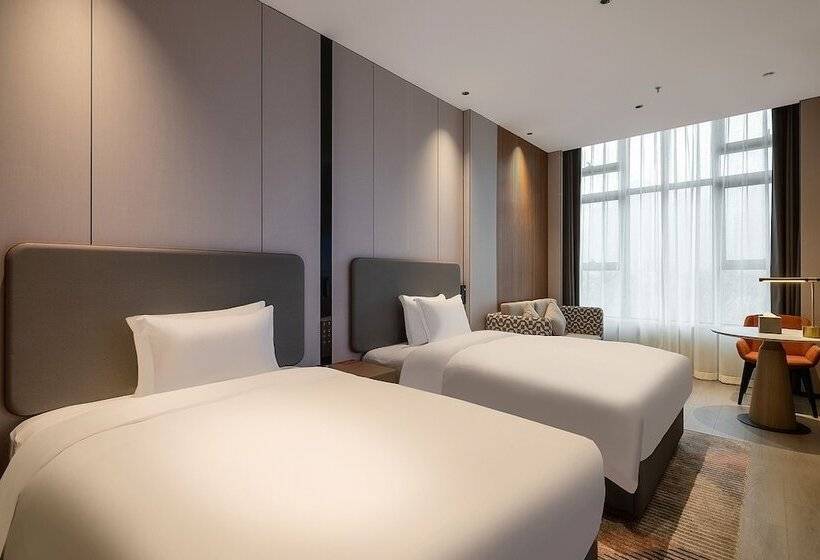 هتل Holiday Inn Express Chongqing Nanbin Road, An Ihg