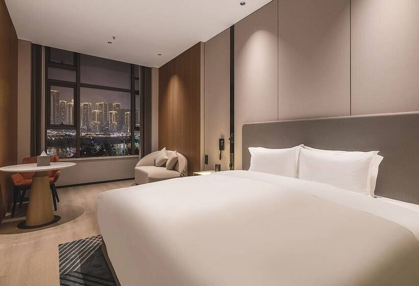 هتل Holiday Inn Express Chongqing Nanbin Road, An Ihg