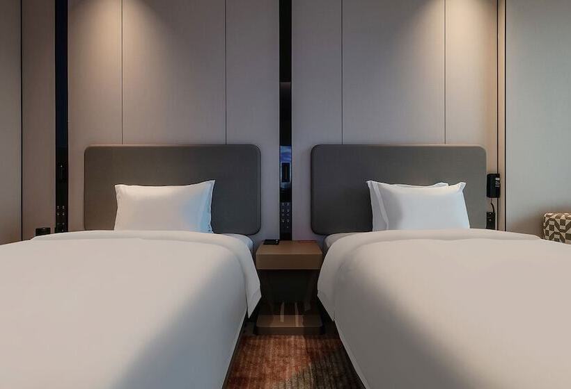 هتل Holiday Inn Express Chongqing Nanbin Road, An Ihg