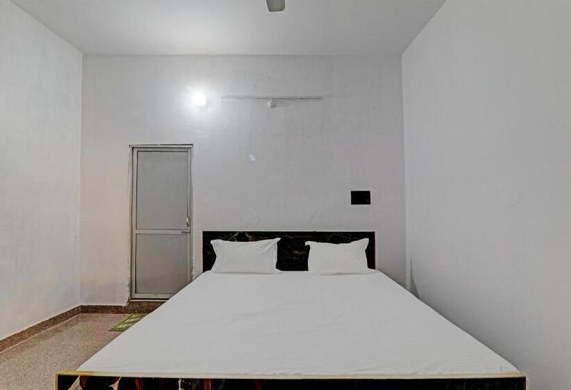 هتل O Mahadevi Lawn