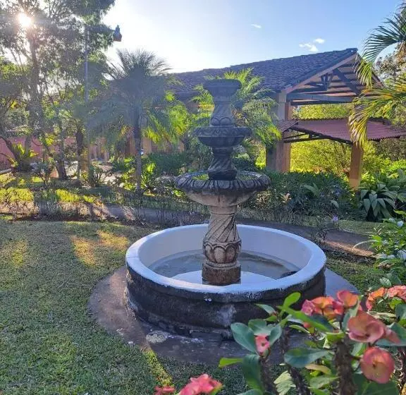 Hotelli Serenity By Nature