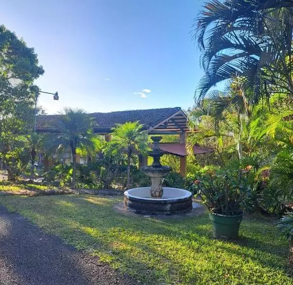 Hotelli Serenity By Nature