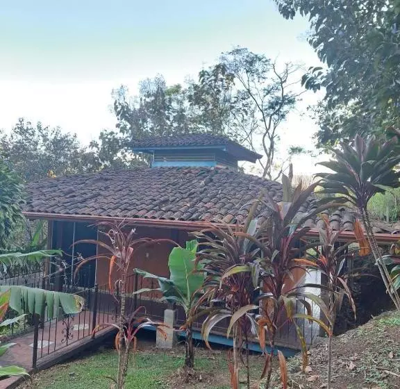 Hotelli Serenity By Nature