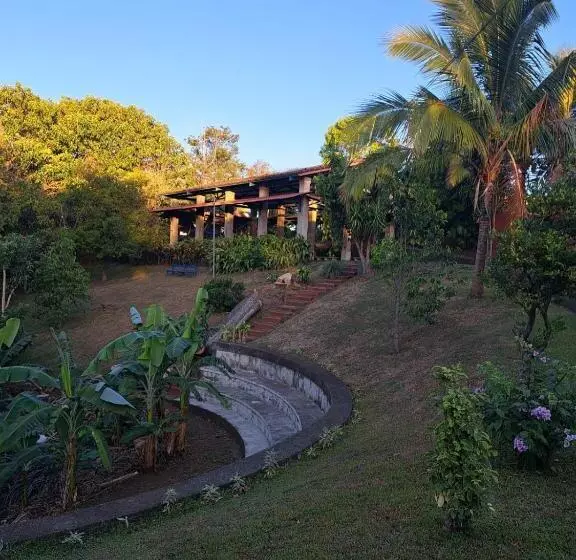 Hotelli Serenity By Nature